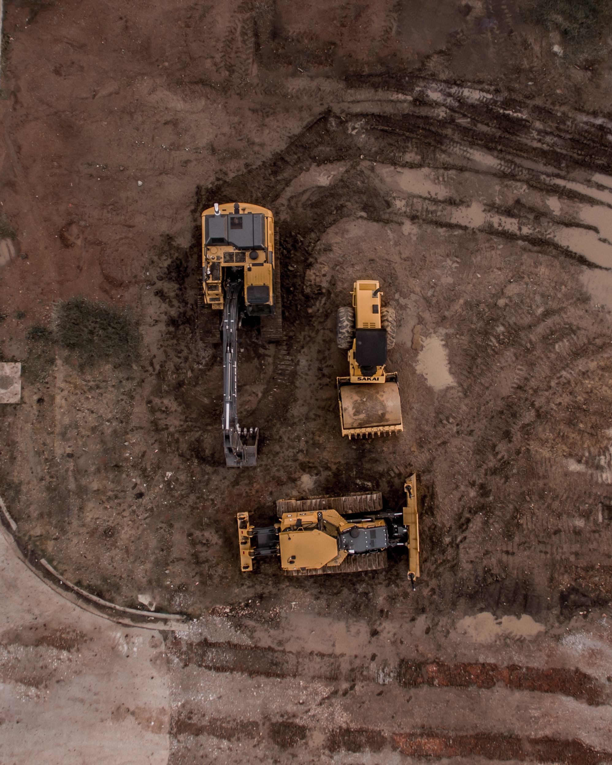 5 Things You Should Know About Shipping Construction Equipment